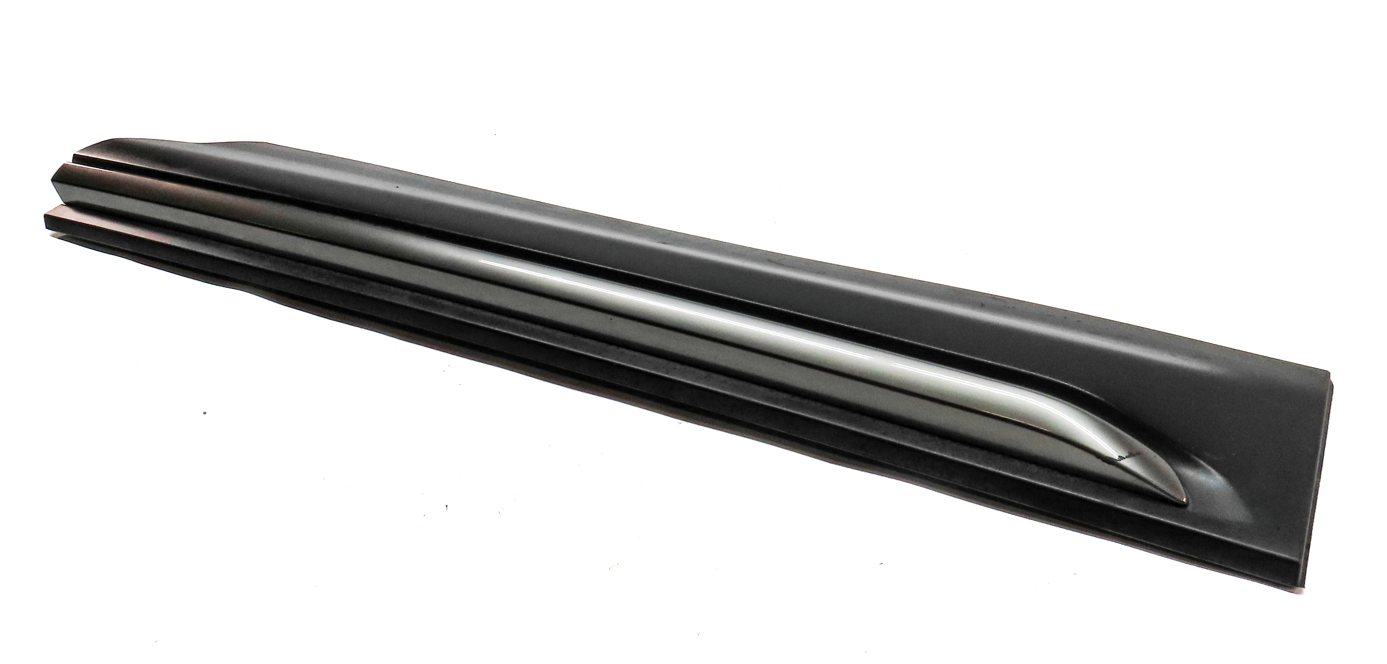 2013 RANGE ROVER EVOQUE (L538) FRONT LEFT DRIVER LOWER DOOR TRIM MOULDING — exact item pictured